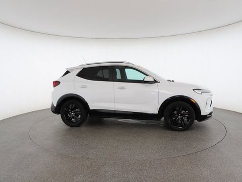 Used 2024 Buick Encore GX Sport Touring image 23