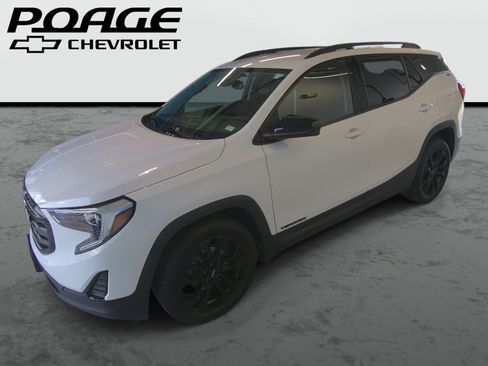 Used 2020 GMC Terrain SLE w/ Driver Convenience Package FWD image 1