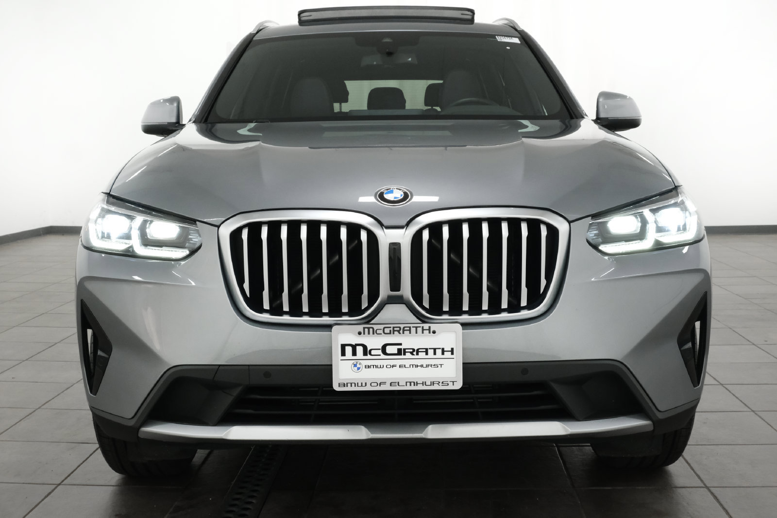 Used 2024 BMW X3 xDrive30i w/ Premium Package w/ZPA AWD/4WD image 8