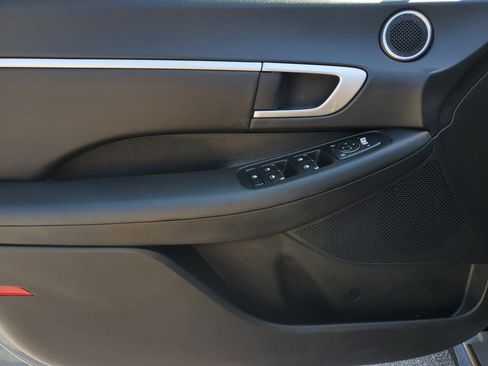 Used 2025 Hyundai Sonata SEL FWD image 15