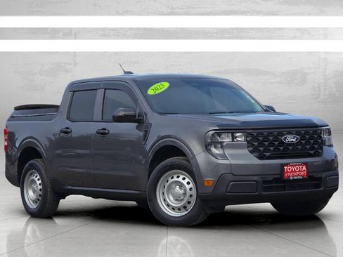 Used 2025 Ford Maverick XL w/ Equipment Group 101A AWD/4WD image 2