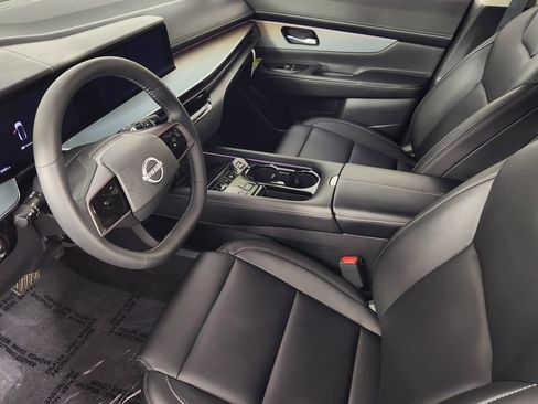 Used 2025 Nissan Murano SL AWD/4WD image 13