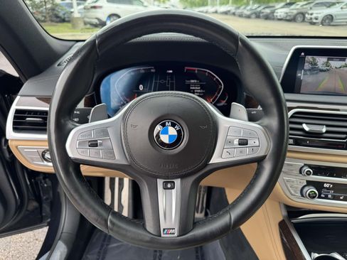 Used 2021 BMW 750i xDrive w/ M Sport Package AWD/4WD image 29