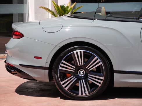 New 2026 Bentley Continental GTC AWD/4WD image 25