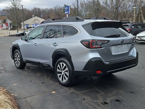 Certified 2025 Subaru Outback Premium image 22