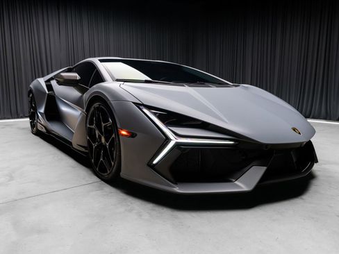 Used 2024 Lamborghini Revuelto AWD/4WD image 22