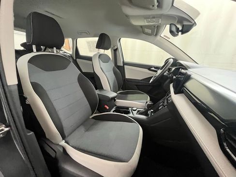 Certified 2025 Volkswagen Taos S image 13