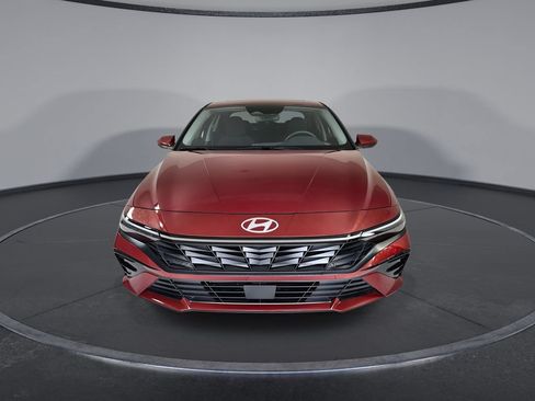 Certified 2025 Hyundai Elantra SEL FWD image 3