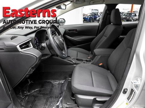 Used 2025 Toyota Corolla LE FWD image 13