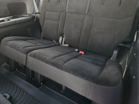 Used 2019 Dodge Grand Caravan SE FWD image 31