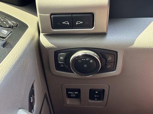 Used 2020 Ford F150 Lariat w/ Equipment Group 502A Luxury image 25