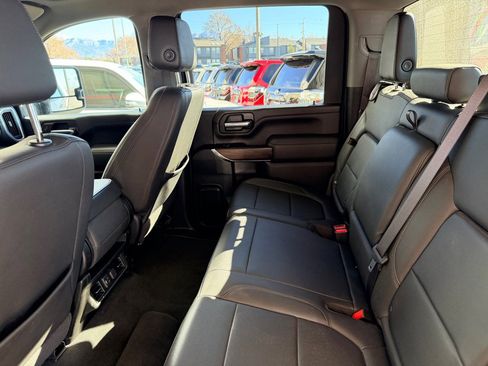 Used 2022 GMC Sierra 2500 SLT w/ Gooseneck/5TH Wheel Package image 17