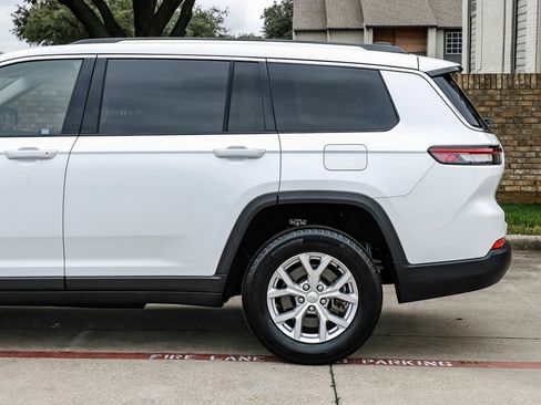 Used 2023 Jeep Grand Cherokee L Limited image 23