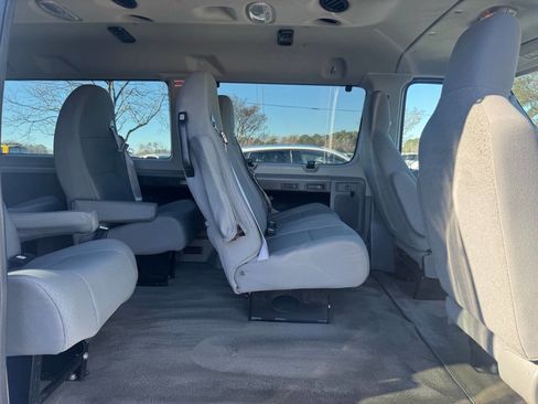 Used 2012 Ford E-350 and Econoline 350 XLT image 15
