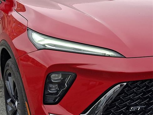 Used 2025 Buick Envision Sport Touring image 9