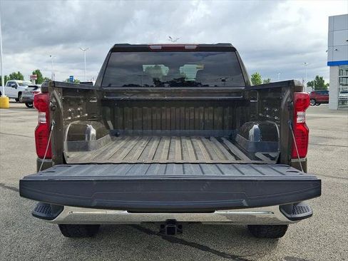 Used 2023 Chevrolet Silverado 1500 LT AWD/4WD image 31
