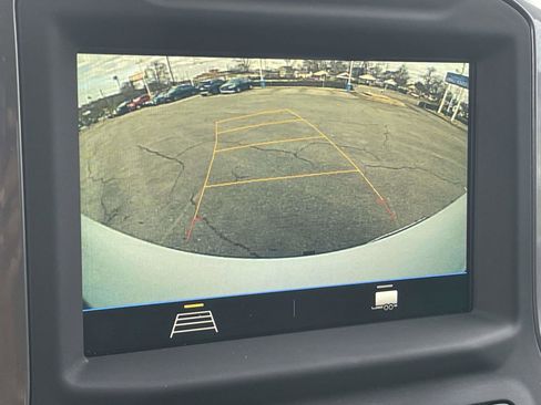 Used 2019 Chevrolet Silverado 1500 Custom w/ Custom Value Package image 12