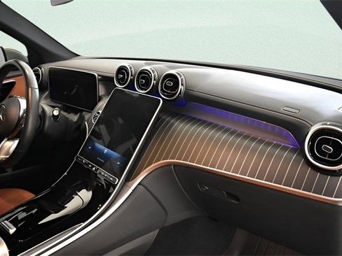 Used 2024 Mercedes-Benz GLC 300 4MATIC image 20