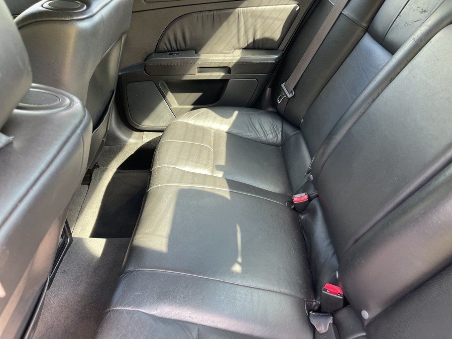 Used 2006 Cadillac STS V8 w/ Preferred Equipment Group RWD image 34