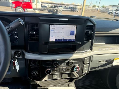 New 2026 Ford F350 XL w/ XL Chrome Package RWD image 18