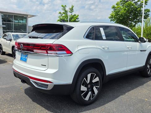 Used 2026 Volkswagen Atlas Cross Sport SEL AWD/4WD image 6