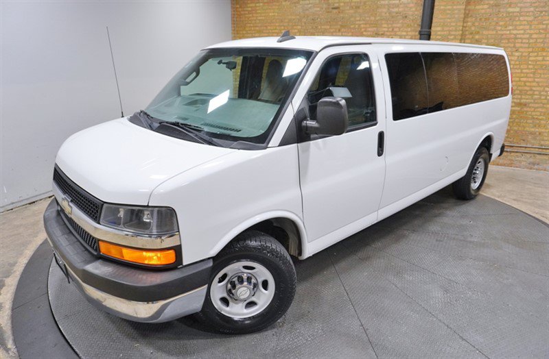 Used 2016 Chevrolet Express 3500 LT w/ LT Preferred Equipment Group RWD image 2