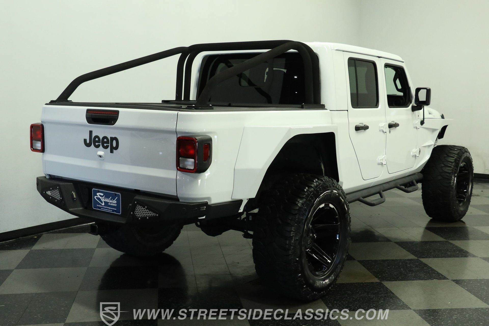 Used 2022 Jeep Gladiator Sport AWD/4WD image 11