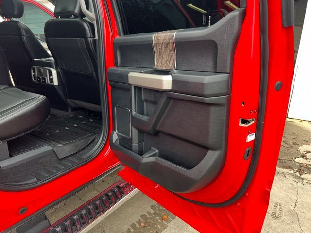 Used 2019 Ford F350 Lariat w/ Lariat Ultimate Package AWD/4WD image 23