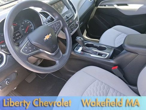 Used 2019 Chevrolet Equinox LS w/ LS Convenience Package AWD/4WD image 13