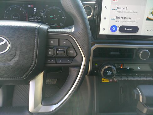 Used 2025 Toyota 4Runner Limited image 21