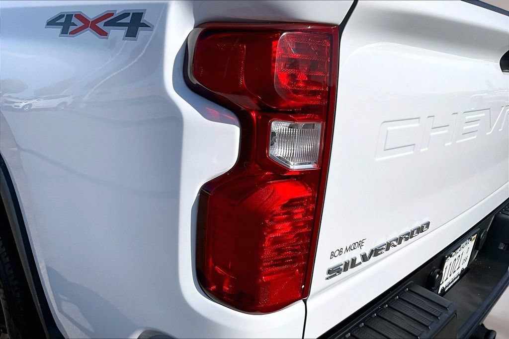 Used 2025 Chevrolet Silverado 3500 W/T AWD/4WD image 33