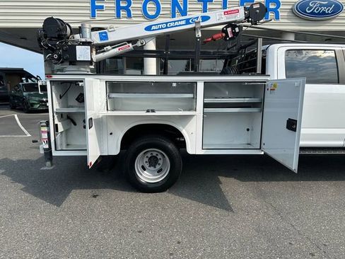 Used 2019 Ford F350 XL w/ Power Equipment Group image 9