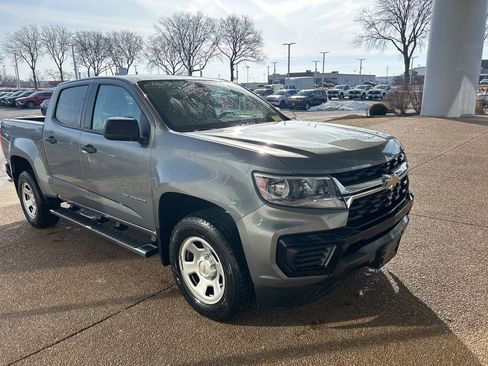 Used 2021 Chevrolet Colorado W/T w/ WT Convenience Package image 3