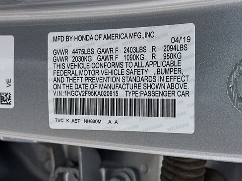 Used 2019 Honda Accord Touring image 12