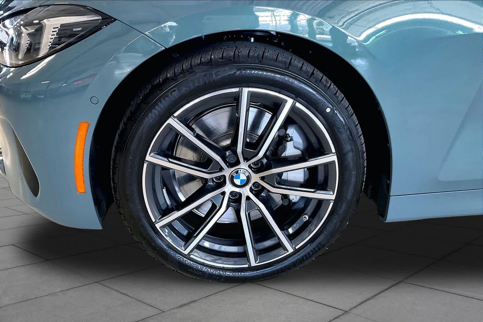 Used 2026 BMW 430i Coupe w/ Premium Package RWD image 8