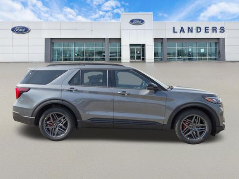 New 2026 Ford Explorer ST image 2