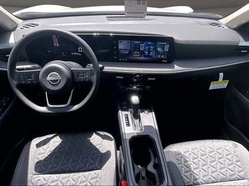 New 2026 Nissan Kicks SV w/ Interior Electronics Package AWD/4WD image 5