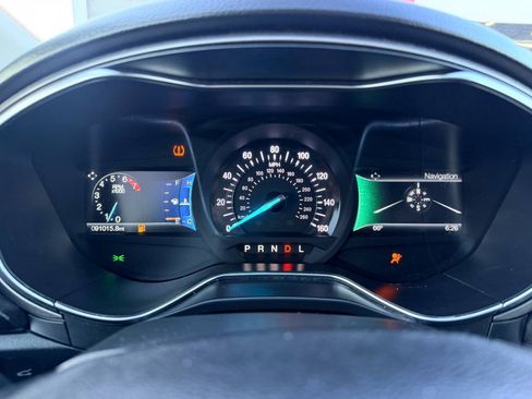 Used 2017 Ford Fusion SE w/ Equipment Group 201A FWD image 47