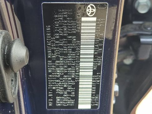 Used 2026 Toyota Corolla LE FWD image 13