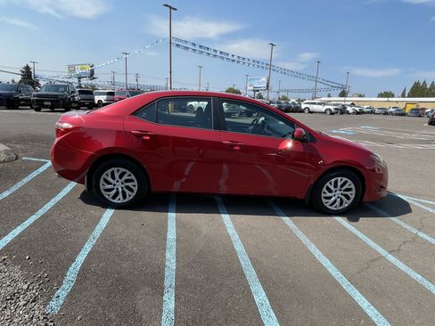 Used 2019 Toyota Corolla LE FWD image 6
