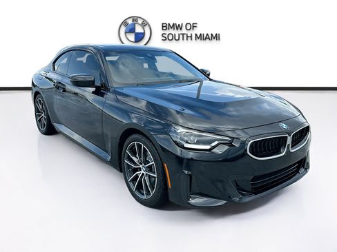 Used 2025 BMW 230i Coupe w/ Convenience Package RWD image 1