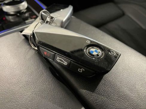 Used 2023 BMW X7 xDrive40i w/ Executive Package image 51