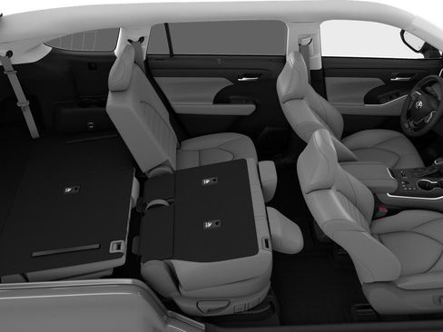 New 2026 Toyota Highlander XLE image 22