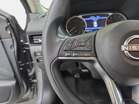 Used 2024 Nissan Sentra SV FWD image 17