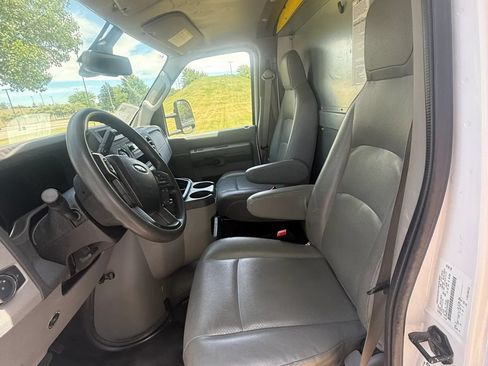 Used 2023 Ford E-350 and Econoline 350 Super Duty w/ Driver's Safety Package RWD image 10