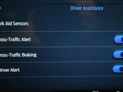 Used 2025 Ford Maverick XL w/ Equipment Group 102A image 30