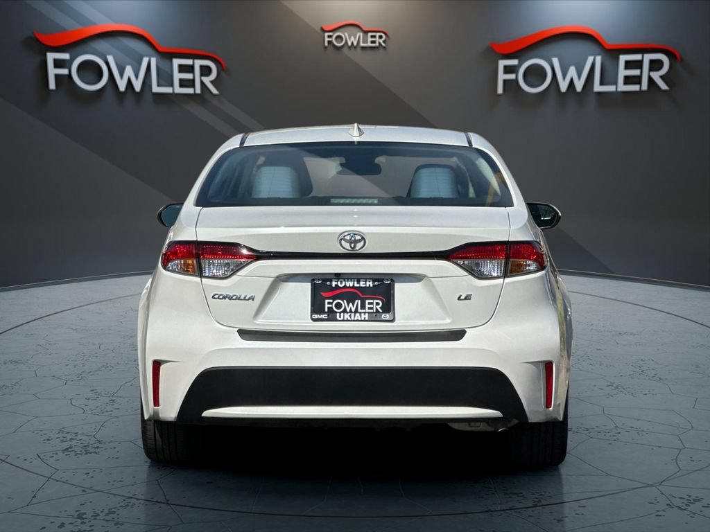 Used 2020 Toyota Corolla LE FWD image 4