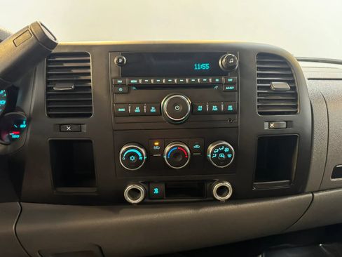 Used 2011 Chevrolet Silverado 1500 LS AWD/4WD image 10
