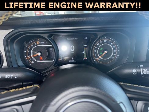 Used 2024 Jeep Gladiator Willys image 25