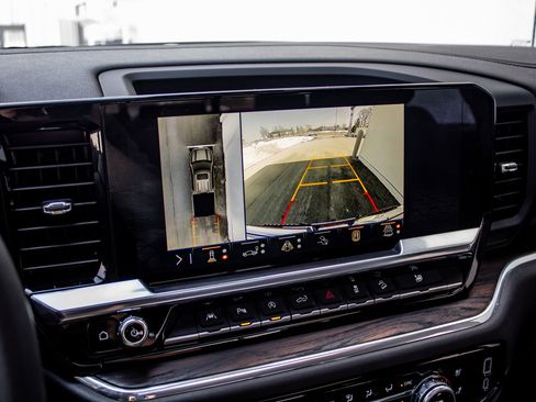 Used 2024 GMC Sierra 1500 SLT w/ SLT Premium Plus Package image 37